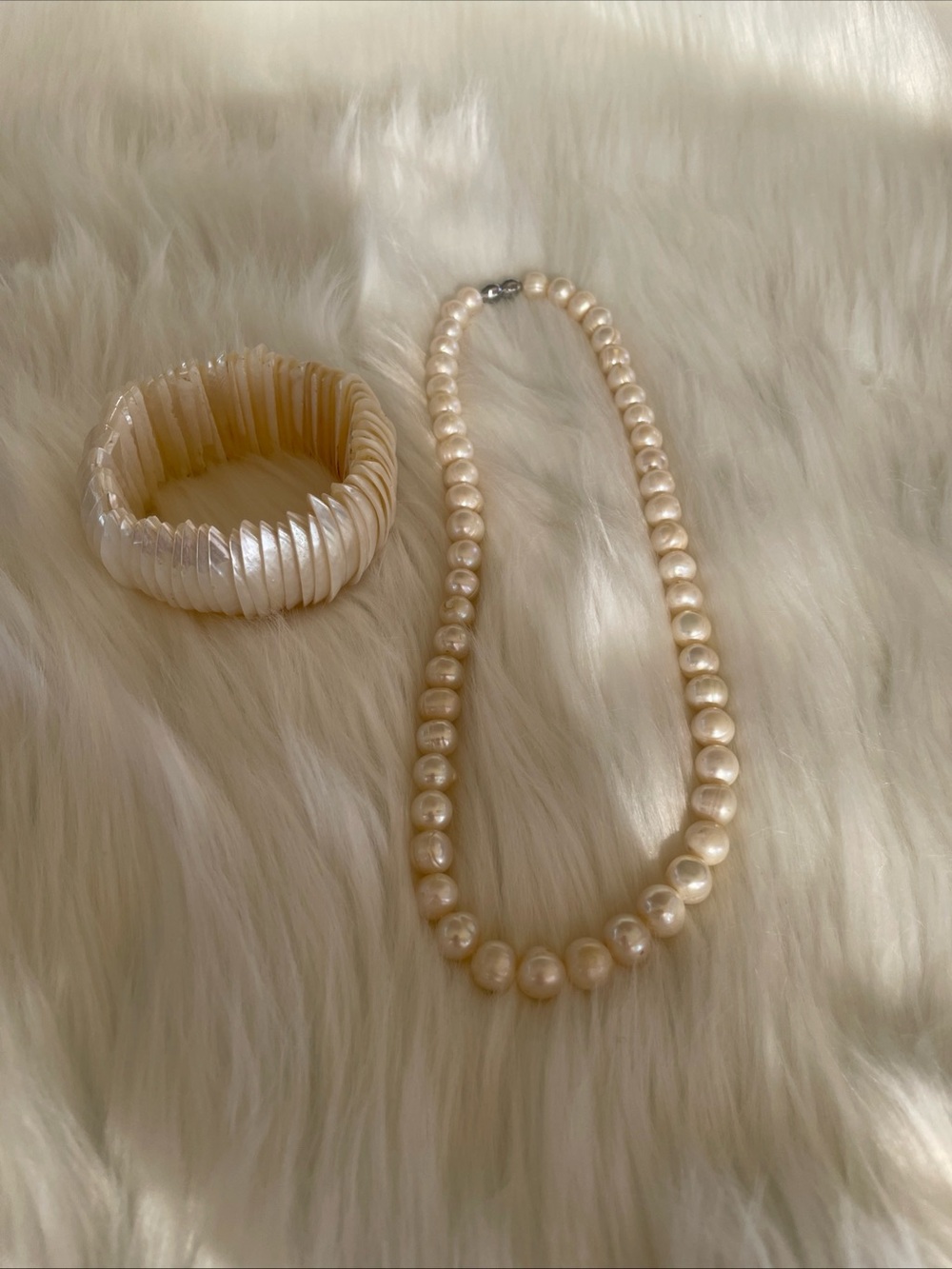 Vintage Freshwater Pearl Necklace & Mother Of Pearl Seashells Stretchy Bracelet